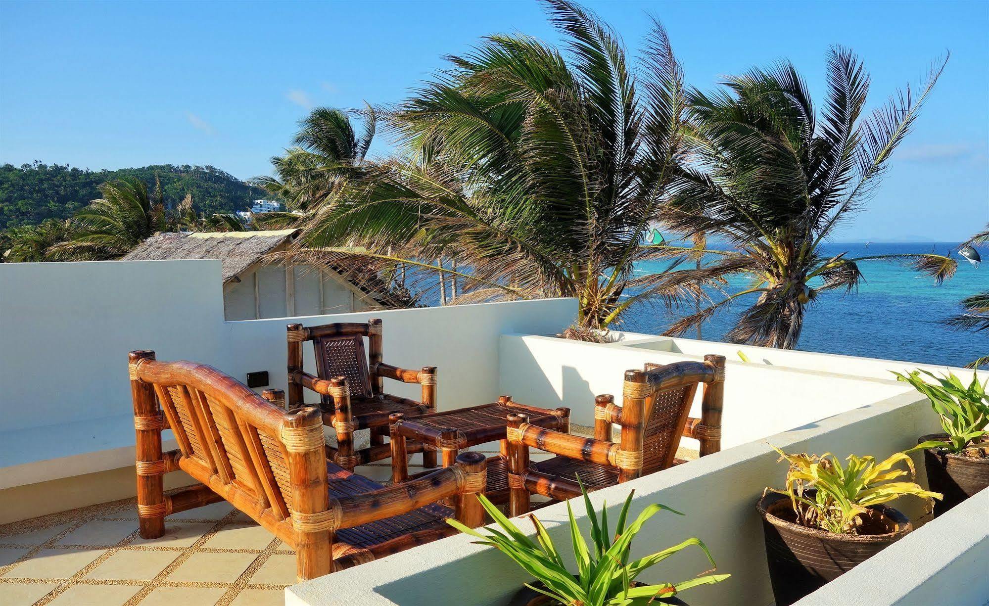 Boracay Apartments At 7 Stones Balabag  Экстерьер фото